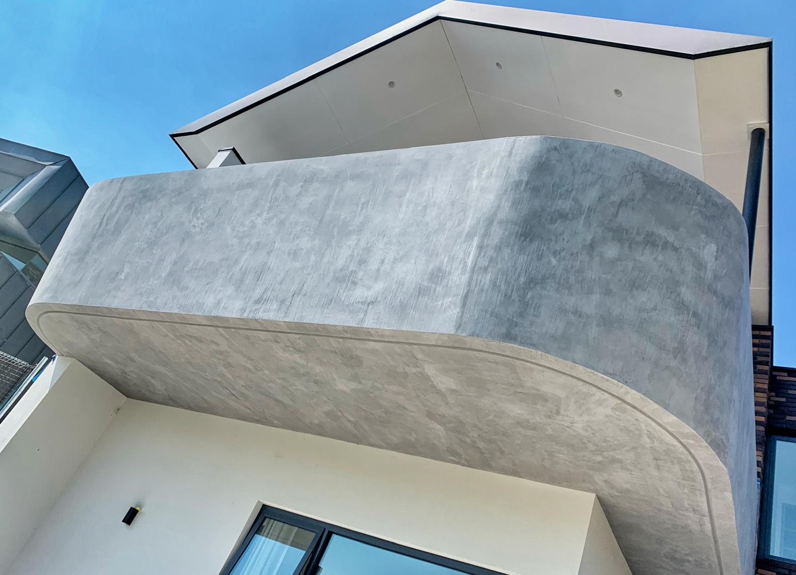 Curved Balcony